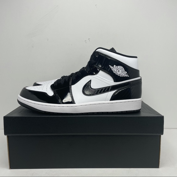 Nike Air Jordan 1 Retro Mid SE “Carbon Fiber” NEW - Picture 6 of 7